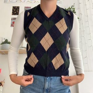 Brandy melville peyton sweater vest